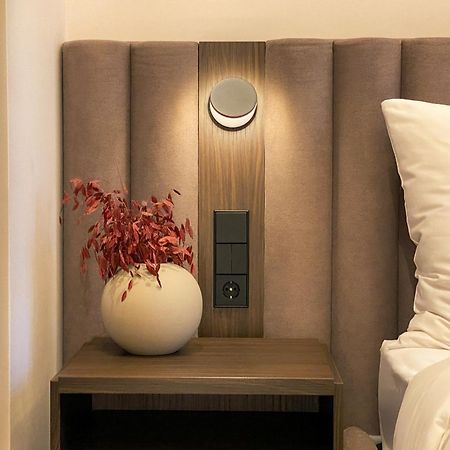 Damas Suites Budapest Bagian luar foto