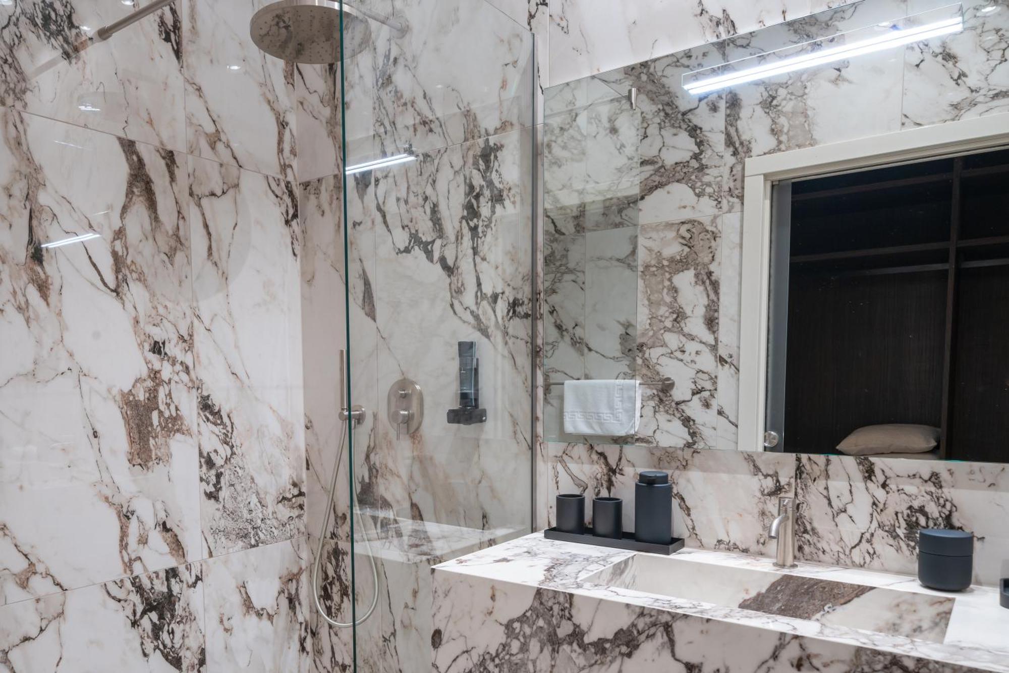 Damas Suites Budapest Bagian luar foto