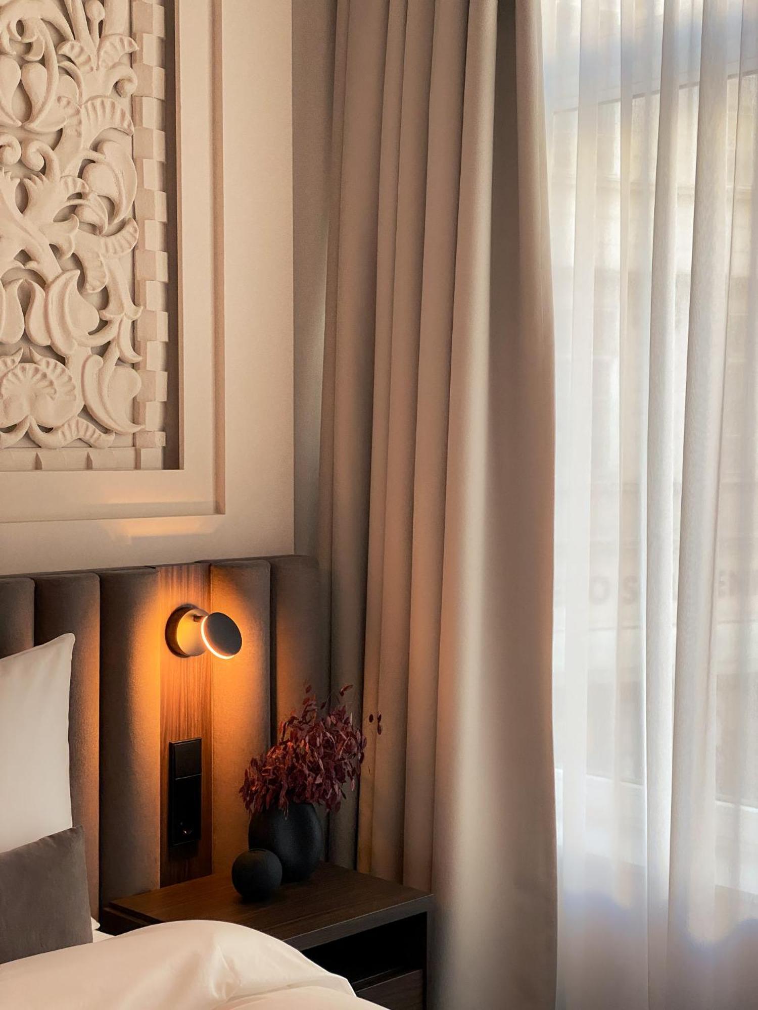 Damas Suites Budapest Bagian luar foto